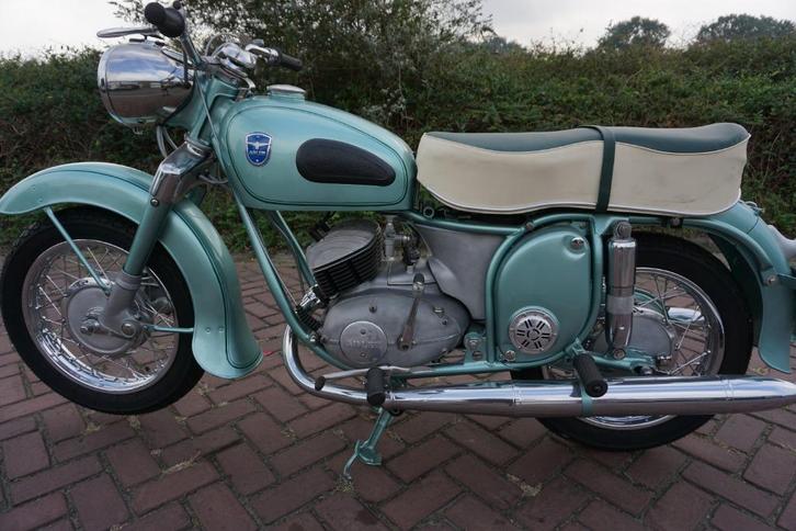 Supermooie !!!  ADLER 250 MB TWIN Tweecilinder b.j.1953, Motoren, Motoren | Oldtimers, 2 cilinders, Ophalen