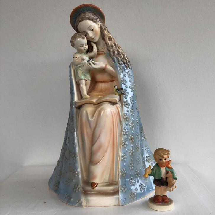 Heel zeldzame bloemenmadonna. Modelnummer 10. TMK 1, Verzamelen, Beelden en Beeldjes, Gebruikt, Hummel, Ophalen of Verzenden