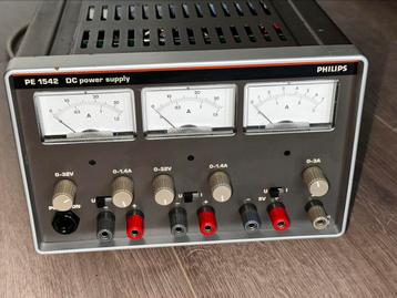 Philips PE1542 voeding (3 voudig) 2x 0-32V 0-1.4A en 5V 0-3A beschikbaar voor biedingen