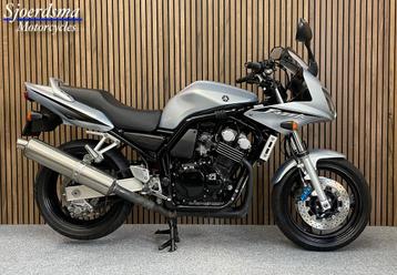 YAMAHA FZS 600 FAZER S (bj 2003) beschikbaar voor biedingen