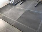 Rubber tegels fitness vloer 100x100cm 2cm
   12stuks en half, Ophalen, Overige typen, Rubber, Zo goed als nieuw