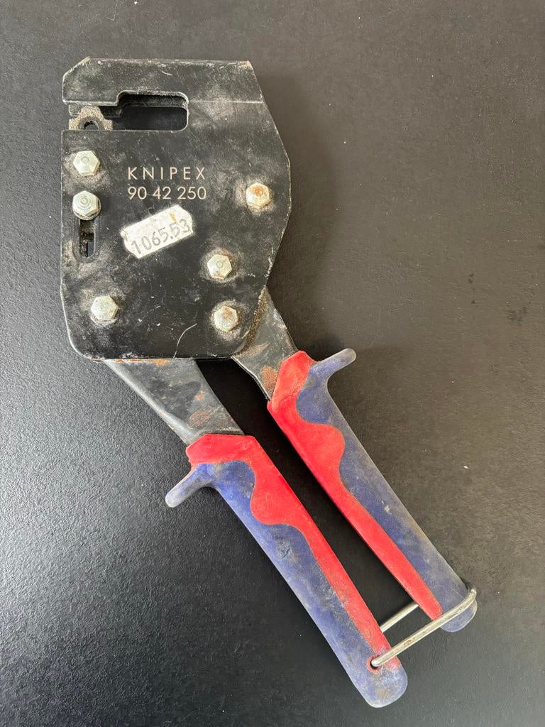 Knipex 90 42 250 Metalstud Verbindingstang, Ophalen, Gebruikt