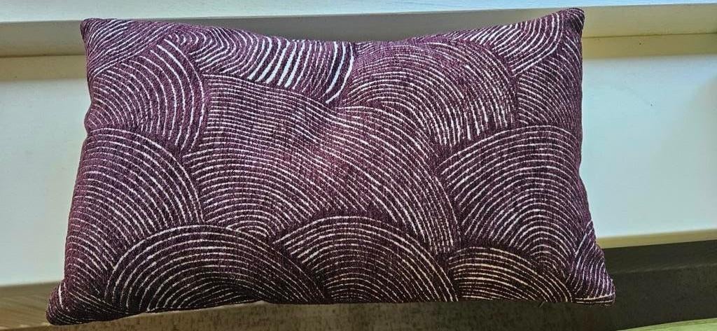 Gezocht: aubergine kussen van Kwantum, Huis en Inrichting, Woonaccessoires | Kussens, Ophalen of Verzenden, Zo goed als nieuw