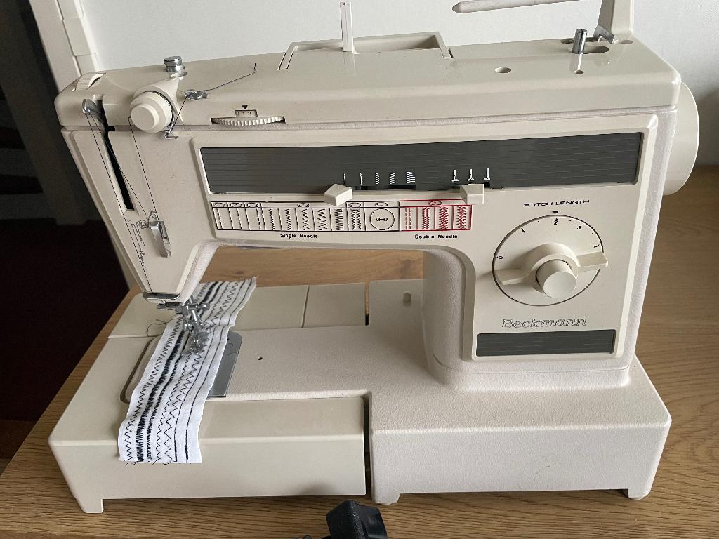 degelijke BECKMANN NAAIMACHINE helemaal nagekeken - WD014, Hobby en Vrije tijd, Naaimachines en Toebehoren, Gebruikt, Ophalen of Verzenden