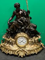 Grote half bronzen pendule, Antiek en Kunst, Ophalen of Verzenden