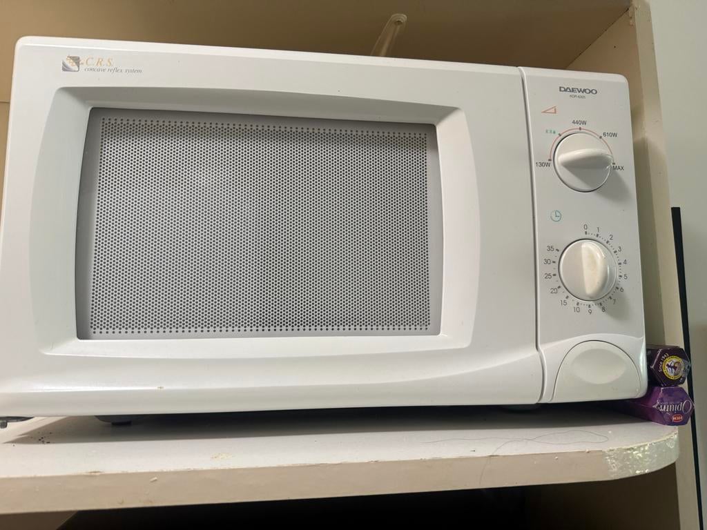 Daewoo KOR-6305 Magnetron - Wit, Goede Staat, Gebruikt, Ophalen of Verzenden, Magnetron, Draaiplateau