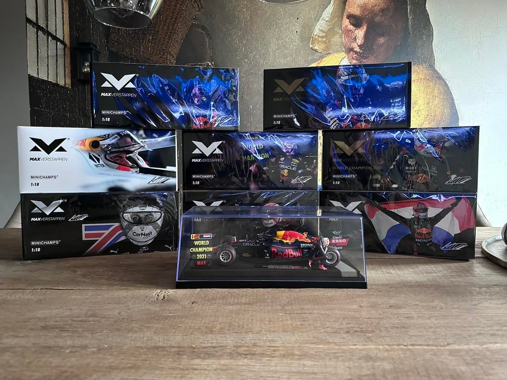Originele Max verstappen auto’s en helmen zo goed als nieuw., Verzamelen, Automerken, Motoren en Formule 1, Zo goed als nieuw