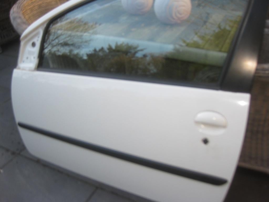 voorbumper, bumper ,deur, deuren, peugeot 107 , citroen c1, Ophalen of Verzenden, Voor, Peugeot, Bumper