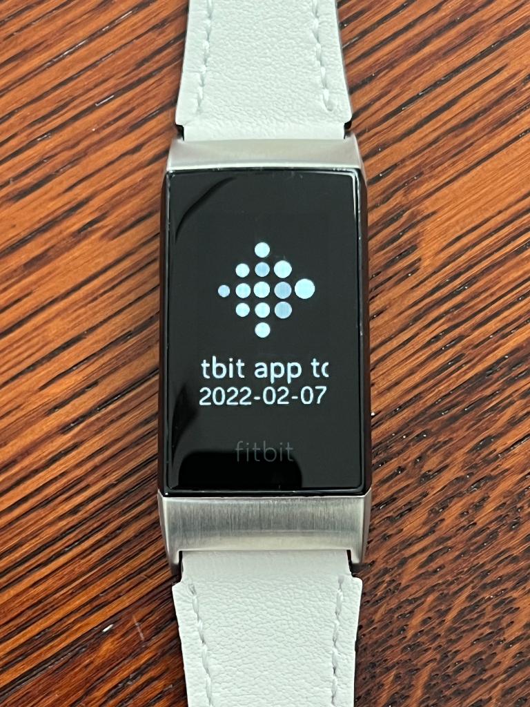 2x Fitbit Charge 4 + doos + 2 opladers, Sieraden, Tassen en Uiterlijk, Activity trackers, Zwart, Ophalen of Verzenden, Zo goed als nieuw