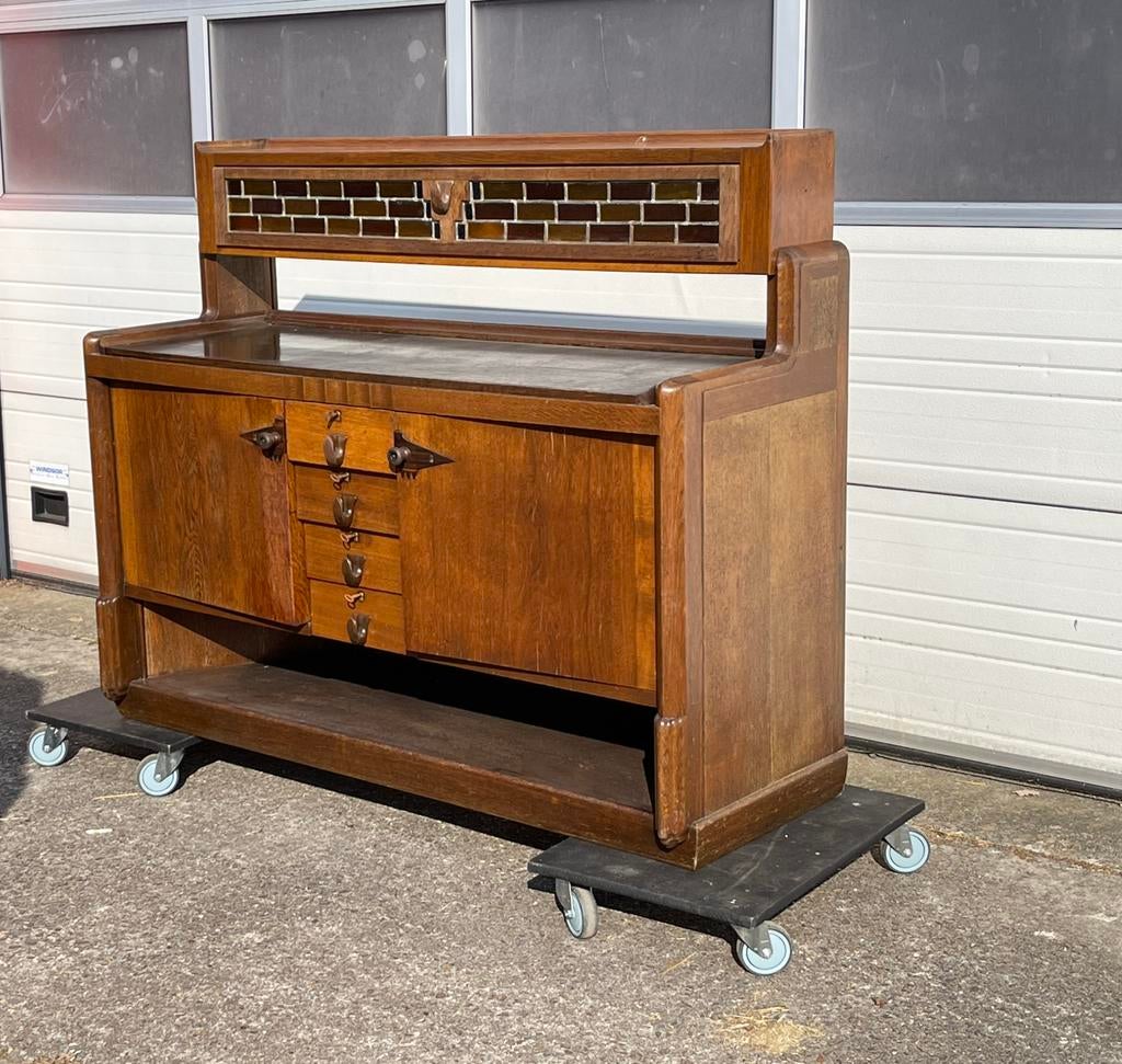 Hildo Krop Amsterdamse School kast, Ophalen