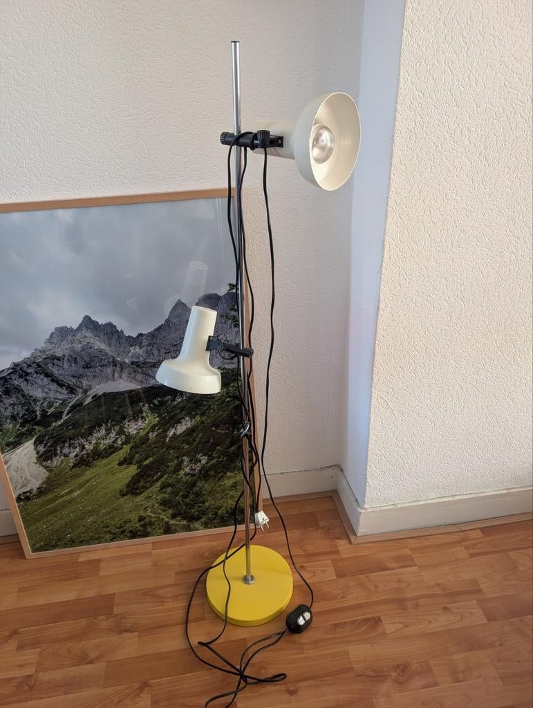 Vintage staande lamp off white en gele voet in goede staat, Ophalen, Gebruikt, 150 tot 200 cm