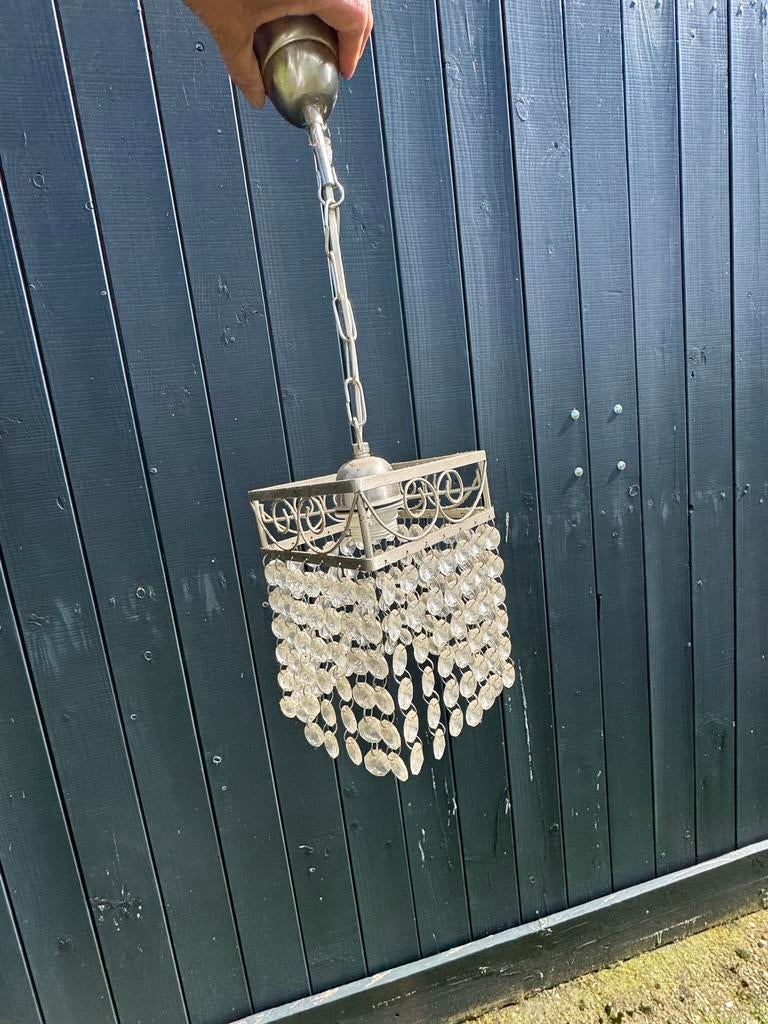 Leuke hanglamp voor hal of toilet met kristallen, Ophalen of Verzenden, Gebruikt, Metaal, Minder dan 50 cm