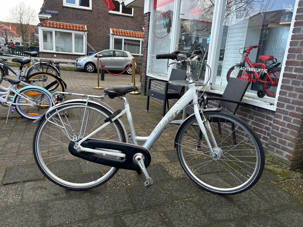 Giant chill 28 inch 3 versnellingen, Nl, Giant, Zo goed als nieuw, 50 tot 53 cm