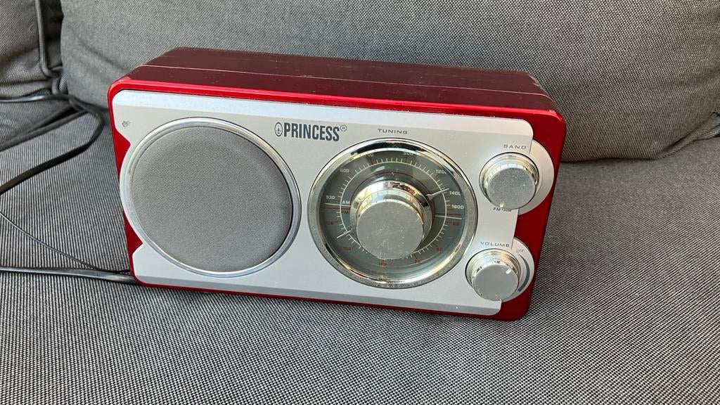 Vintage Princess radio FM - Rood retro design, Audio, Tv en Foto, Radio's, Ophalen of Verzenden, Gebruikt, Radio