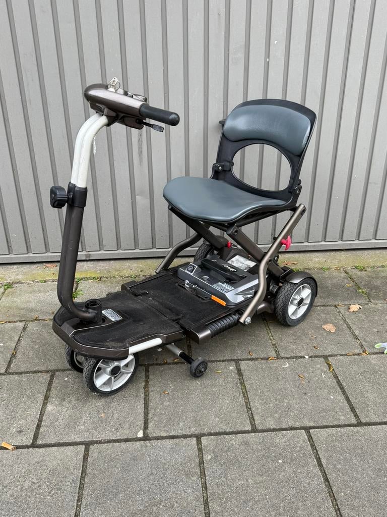 Opvouwbare scootmobiel bobby deluxe, Ophalen, Inklapbaar, Gebruikt, Elektrische rolstoel