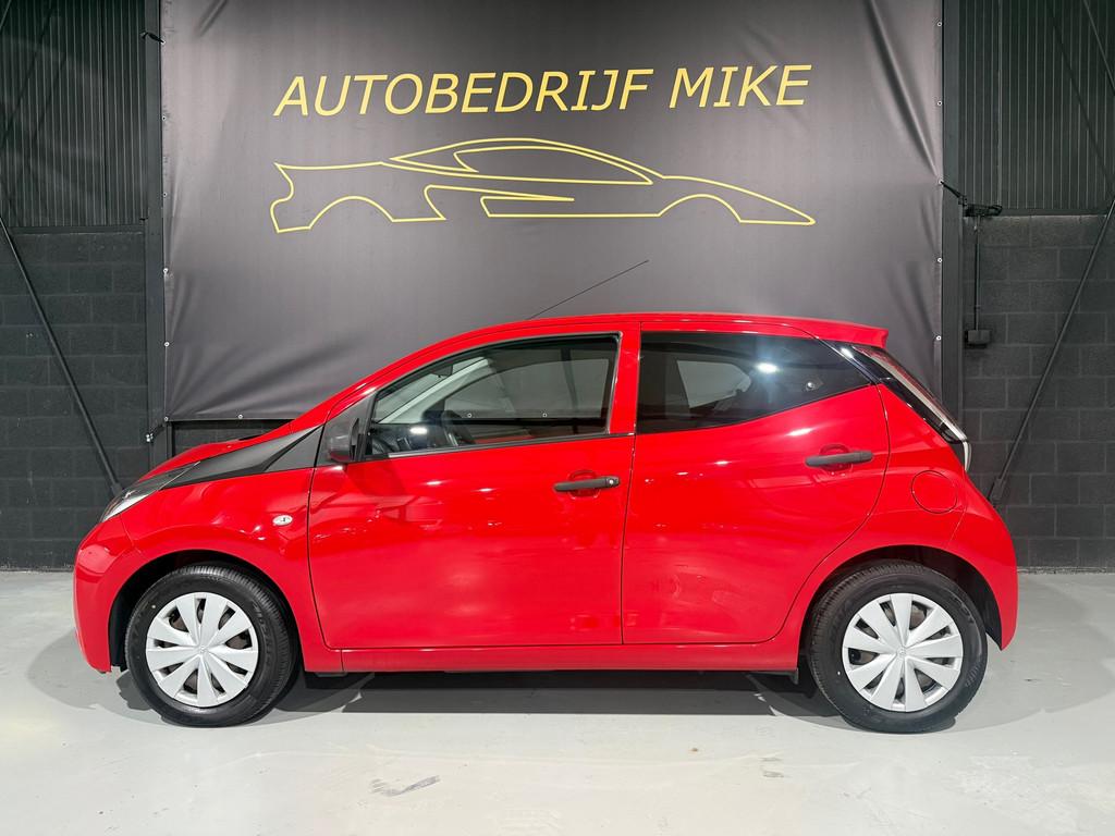 Toyota Aygo 1.0 VVT-i x-now, Auto's, Voorwielaandrijving, Gebruikt, Euro 6, Start-stop-systeem