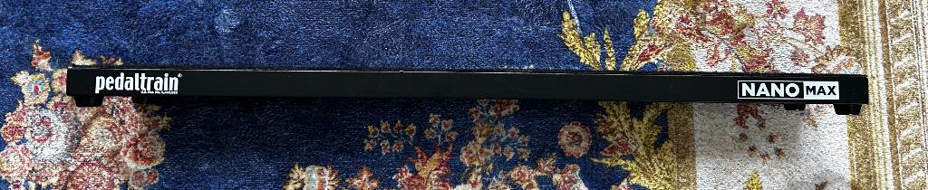 Pedaltrain Nano Max + Power Supply Xvive, Pedaltrain USA, Info@pedaltrain.com, Zo goed als nieuw, Pedaltrain