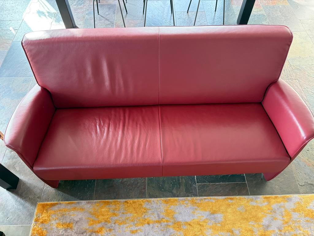 Roodleren bank - nieuwstaat, Ophalen, Zo goed als nieuw, 75 tot 100 cm, Rechte bank