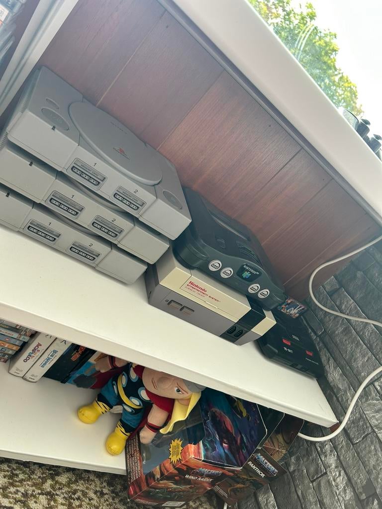 Diverse consoles, Ophalen of Verzenden, Zo goed als nieuw, Met 1 controller