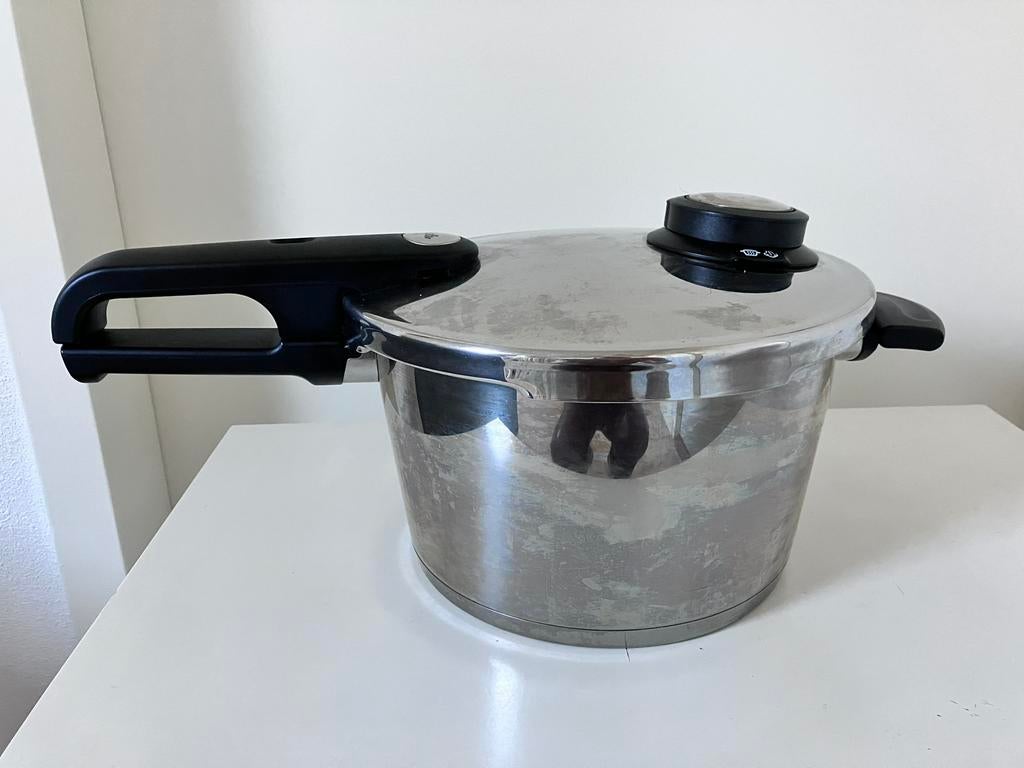 Fissler snelkookpan, hogedruk pan 4,5 ltr, Huis en Inrichting, Keuken | Potten en Pannen, Ophalen of Verzenden, Zo goed als nieuw