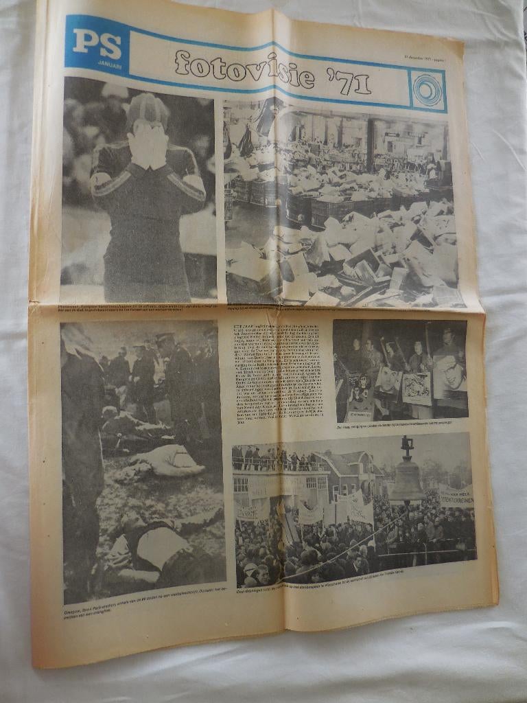 Het Parool PS Fotovisie Bijlage van 31 december 1971, Verzamelen, Tijdschriften, Kranten en Knipsels, Ophalen, 1960 tot 1980, Krant