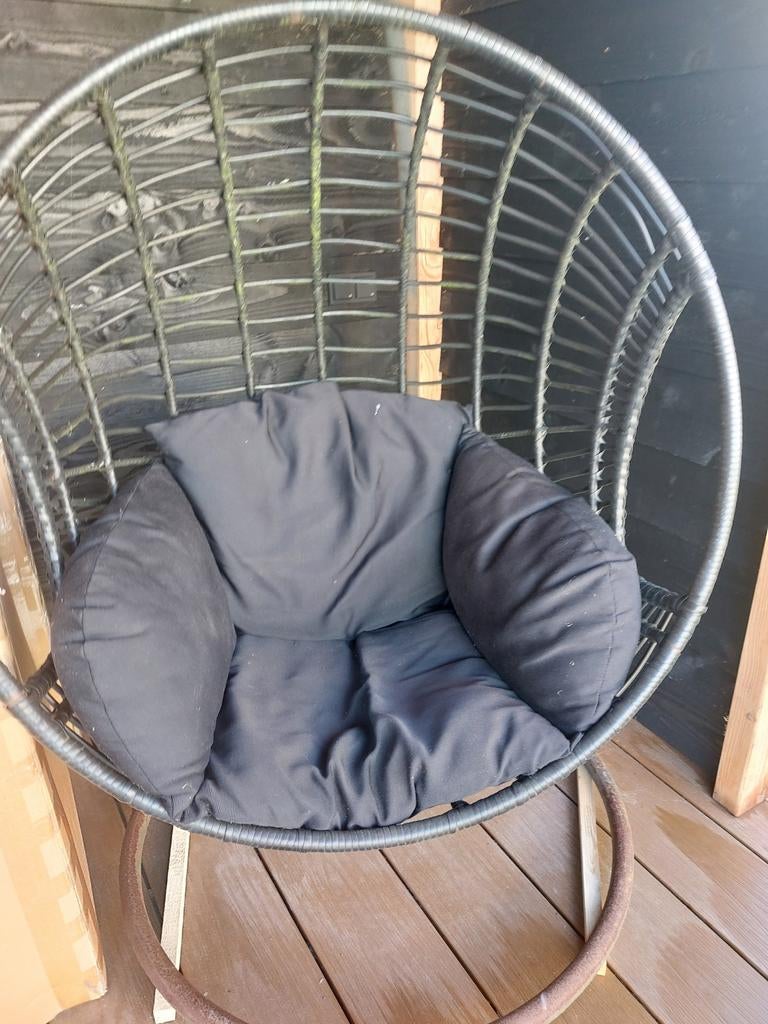 Hangstoel met kussen, Tuin en Terras, Tuinstoelen, Ophalen, Metaal