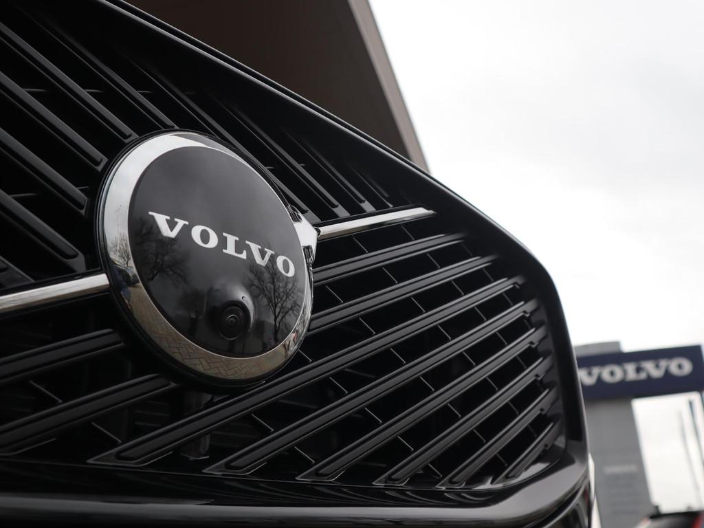 Volvo XC60 2.0 T6 Plug-in hybrid AWD Plus Dark | Premium Pak, Automaat, Verwarming stoelen achter, Plug-in hybride, XC60