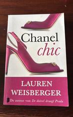 Chanel chic Lauren Weisberger (auteur Devil wears Prada), Ophalen of Verzenden, Zo goed als nieuw