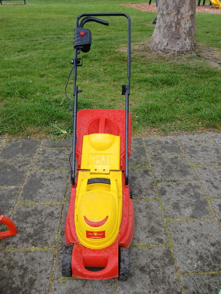 Grasmachine en kant snijder, Ophalen, Gebruikt