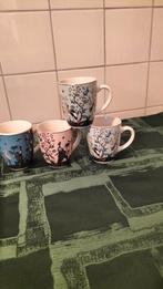 4 Mokjes met vogels , kraanvogels ,Reigers enz ????? Nieuw, Nieuw, Ophalen of Verzenden, Overige stijlen, Kop(pen) en/of Schotel(s)