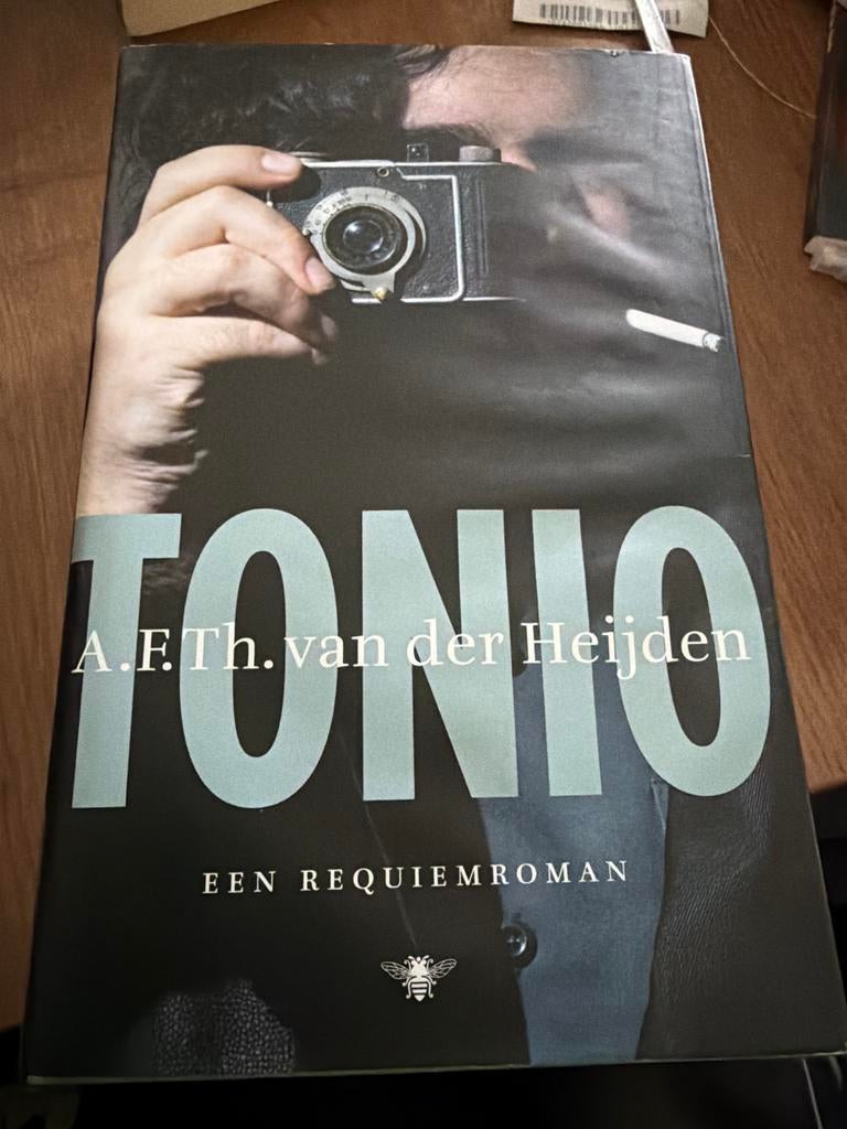 B2.   A.F.Th. van der Heijden - Tonio, Ophalen of Verzenden, Zo goed als nieuw, A.F.Th. van der Heijden