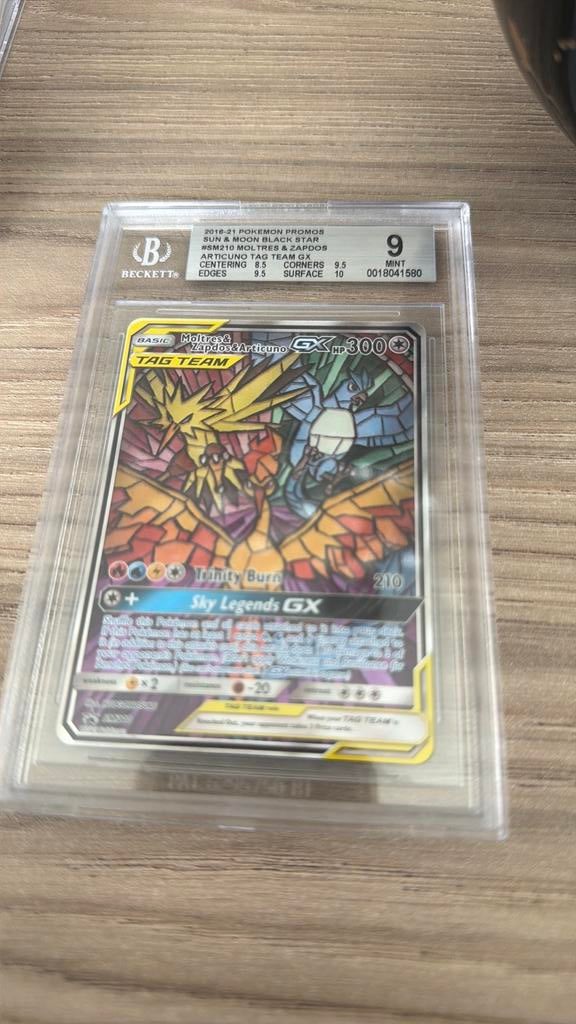 Tag Team moltres zapdos Articuno BGS 9, Ophalen of Verzenden, Zo goed als nieuw