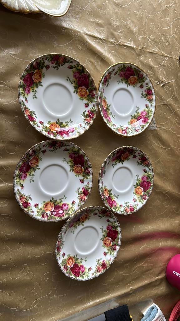 Royal Albert Old Country Roses schoteltje, Ophalen of Verzenden