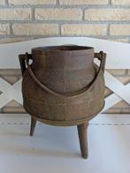 Antieke gietijzeren driepoot ketel - 36 cm hoog, Ophalen
