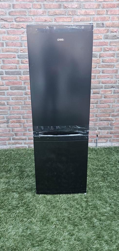 Zo goed als nieuw - Koelkast zwart met vriesvak, Witgoed en Apparatuur, Koelkasten en IJskasten, Zo goed als nieuw, Met vriesvak