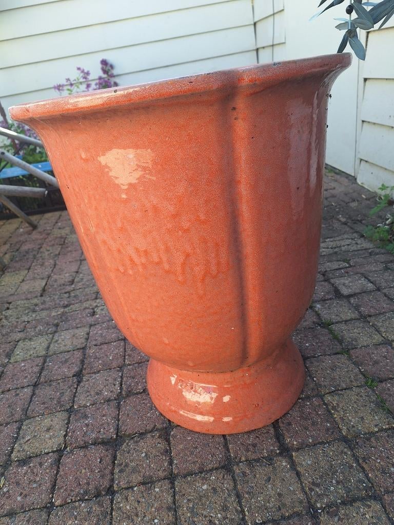 Grote geglazuurde oranje/zalm buitenpot - 60x55 cm, Tuin en Terras, Bloempotten, Ophalen, 40 cm of meer, Rond, Zo goed als nieuw