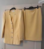 Identique Collection Mantelpak Maat 40/12 Zachtgeel, Maat 38/40 (M), Kostuum of Pak, Geel, Ophalen of Verzenden