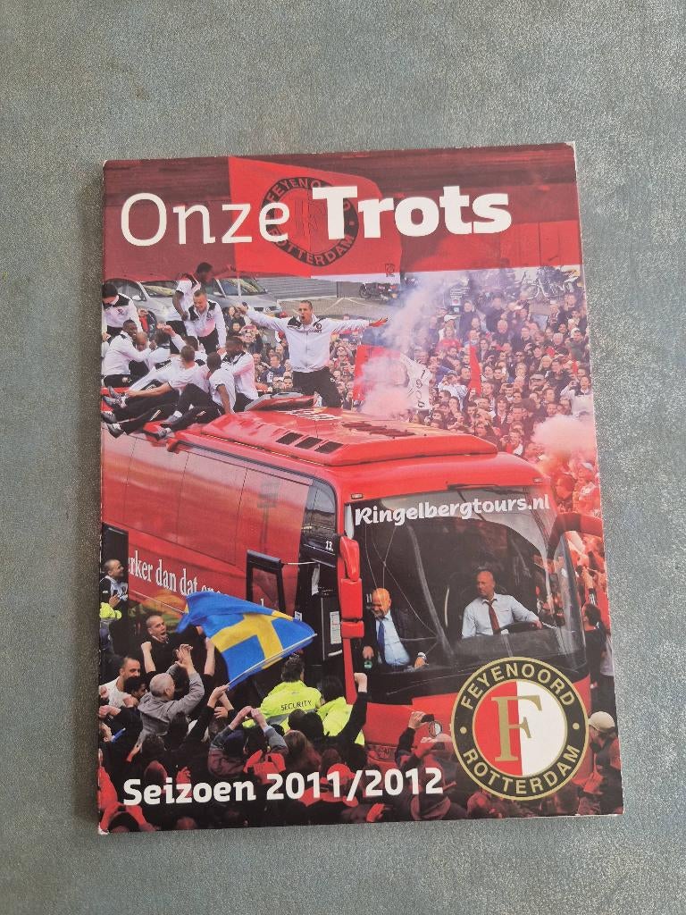 Dvd feyenoord onze trots, Cursus of Instructie, Yoga, Fitness of Dans, Alle leeftijden, Ophalen of Verzenden