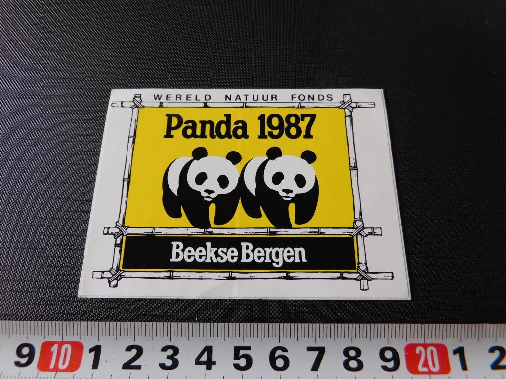 sticker WBF Wereld Natuur Fonds Panda 1987 Beekse Bergen, Verzamelen, Stickers, Ophalen, Zo goed als nieuw