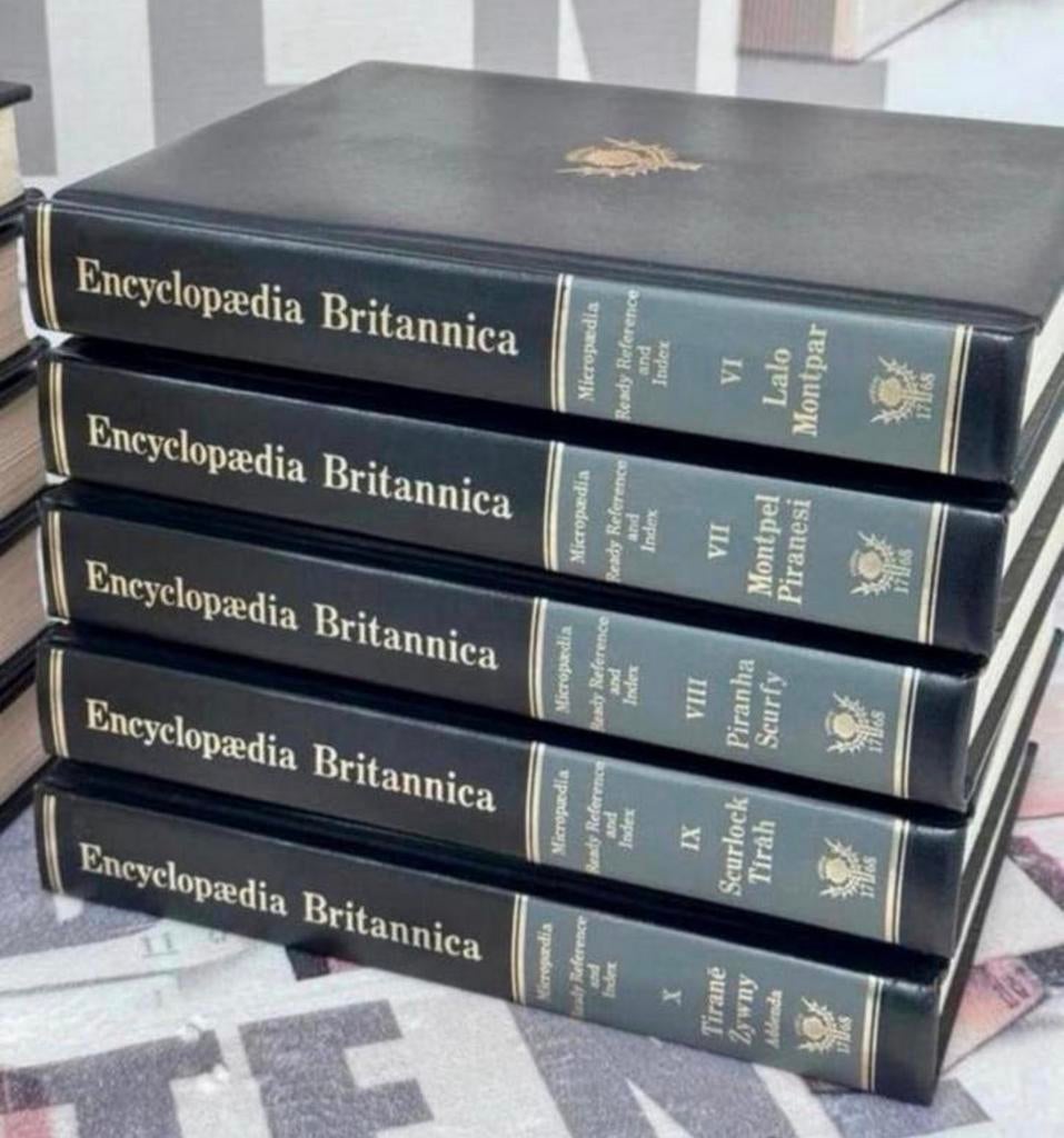 Encyclopedia Britannica LOT 10X 1768 Macropaedia Micropaedia, Boeken, Ophalen of Verzenden, Zo goed als nieuw, Complete serie