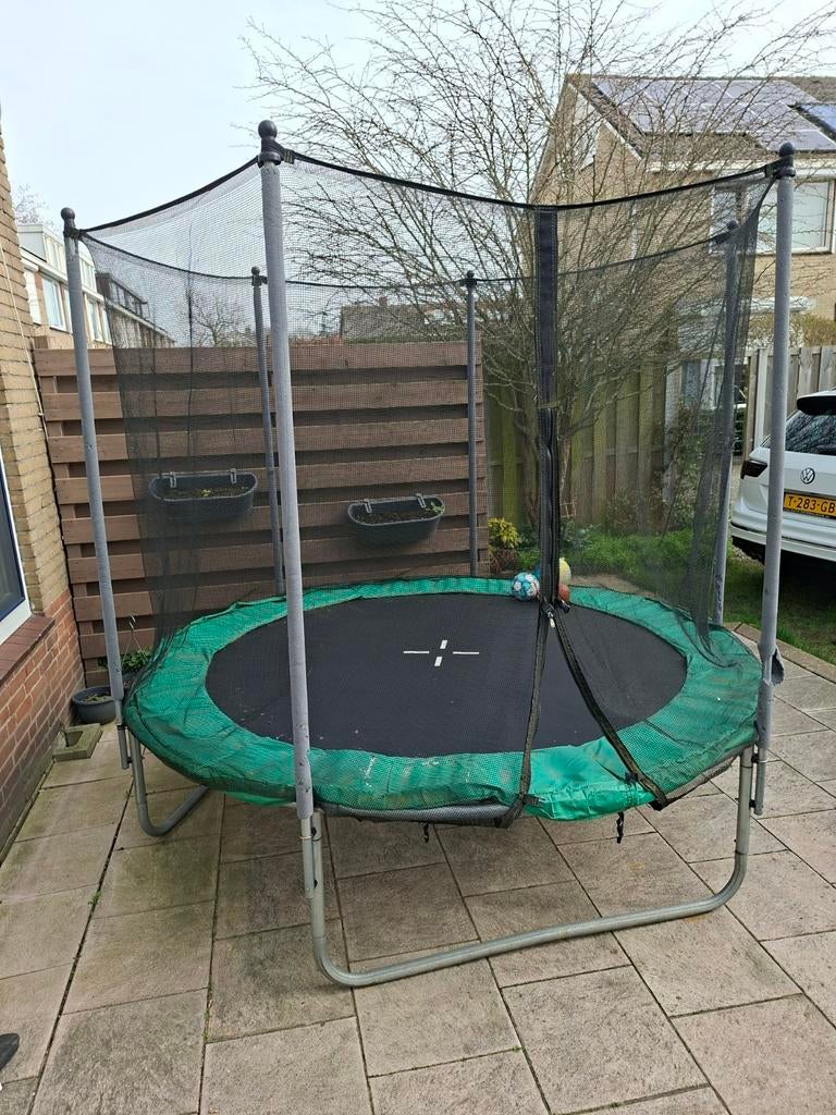 Ruime trampoline, Ophalen, Gebruikt