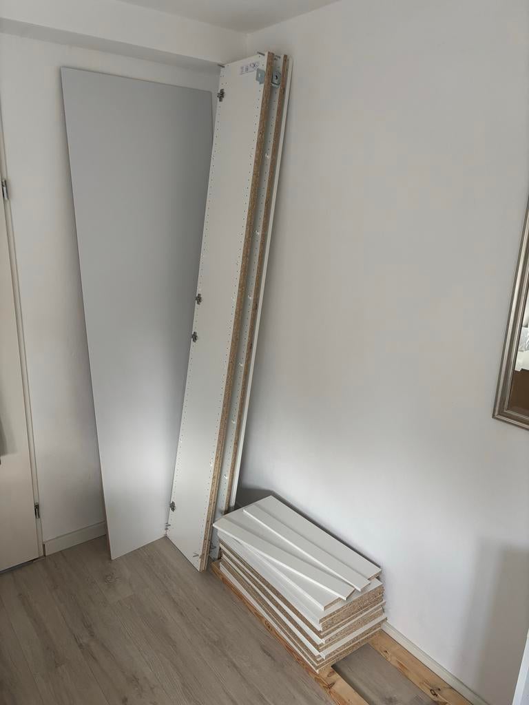 Ikea PAX kledingkast 75x35x236 met Fardal hoogglans deuren, Ophalen, 200 cm of meer, 50 tot 100 cm, Zo goed als nieuw