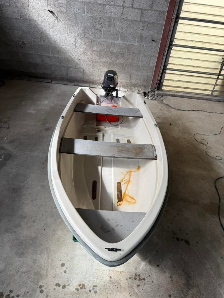 Leuk motorbootje met buitenboord motor, Ophalen, Gebruikt