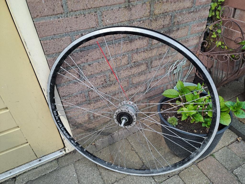 Voorwiel Batavus met Naafdynamo, voor Rollerbrake igst., Gebruikt, Elektrische fiets, Batavus, Aluminium