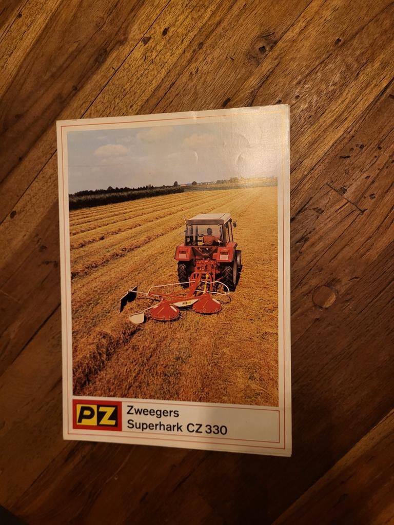 tractor folder PZ zweegers superhark CZ 330, Boeken, Catalogussen en Folders, Ophalen of Verzenden, Zo goed als nieuw