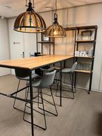 Industriële Bartafel - Met Kast, Ophalen, Gebruikt, Inclusief barstoelen