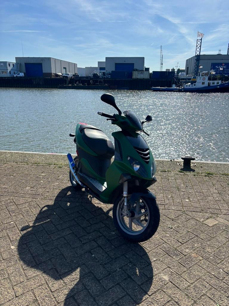 Piaggo nrg power 2 takt, Fietsen en Brommers, Scooters | Piaggio, Ophalen, Gebruikt, Maximaal 45 km/u, NRG