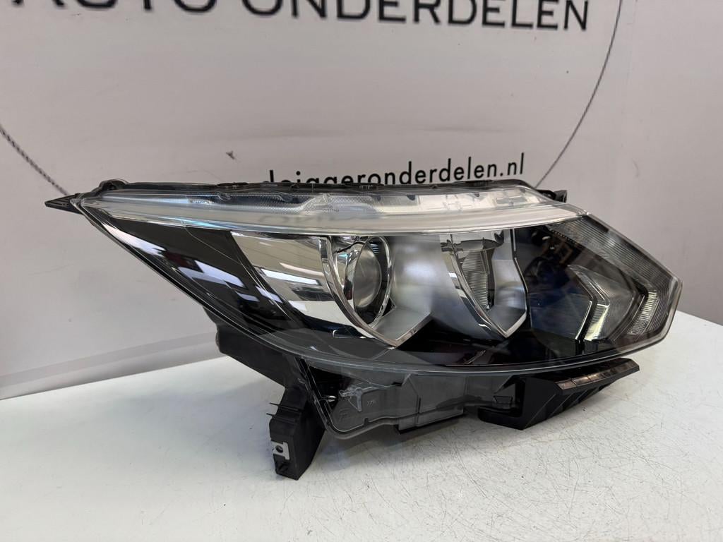 NISSAN QASHQAI J11 KOPLAMP LED RECHTS 100-18013, Takashima 1-chome 1-1
220-8686  Yokohama, Ophalen of Verzenden, NISSAN_SR@mail.nissan.co.jp