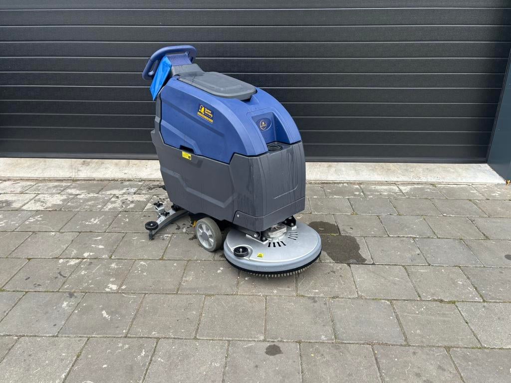 Schrob machine sauber germany SB402 BH, Ophalen, Nieuw, Schrobmachine