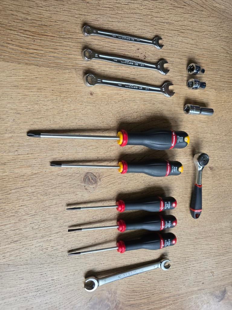 Facom nieuw gereedschap, Ophalen, Gebruikt